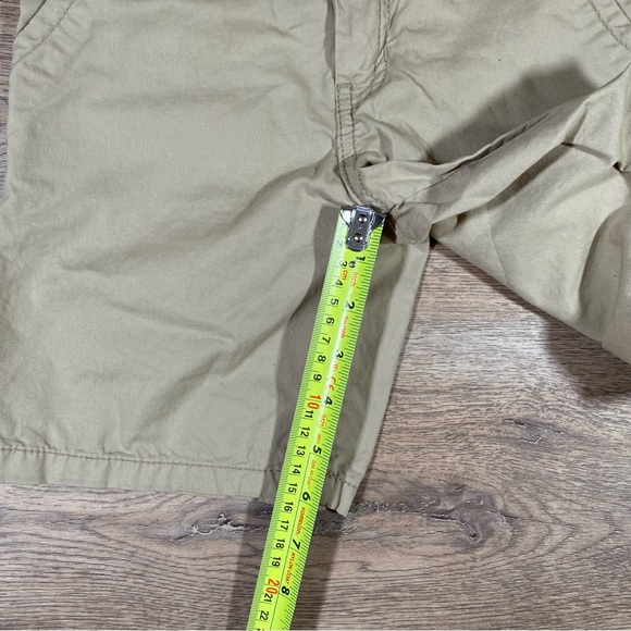 Cat & Jack Kids Shorts Pants Boys Size 7 US Beige Adjustable Waist - Picture 3 of 9